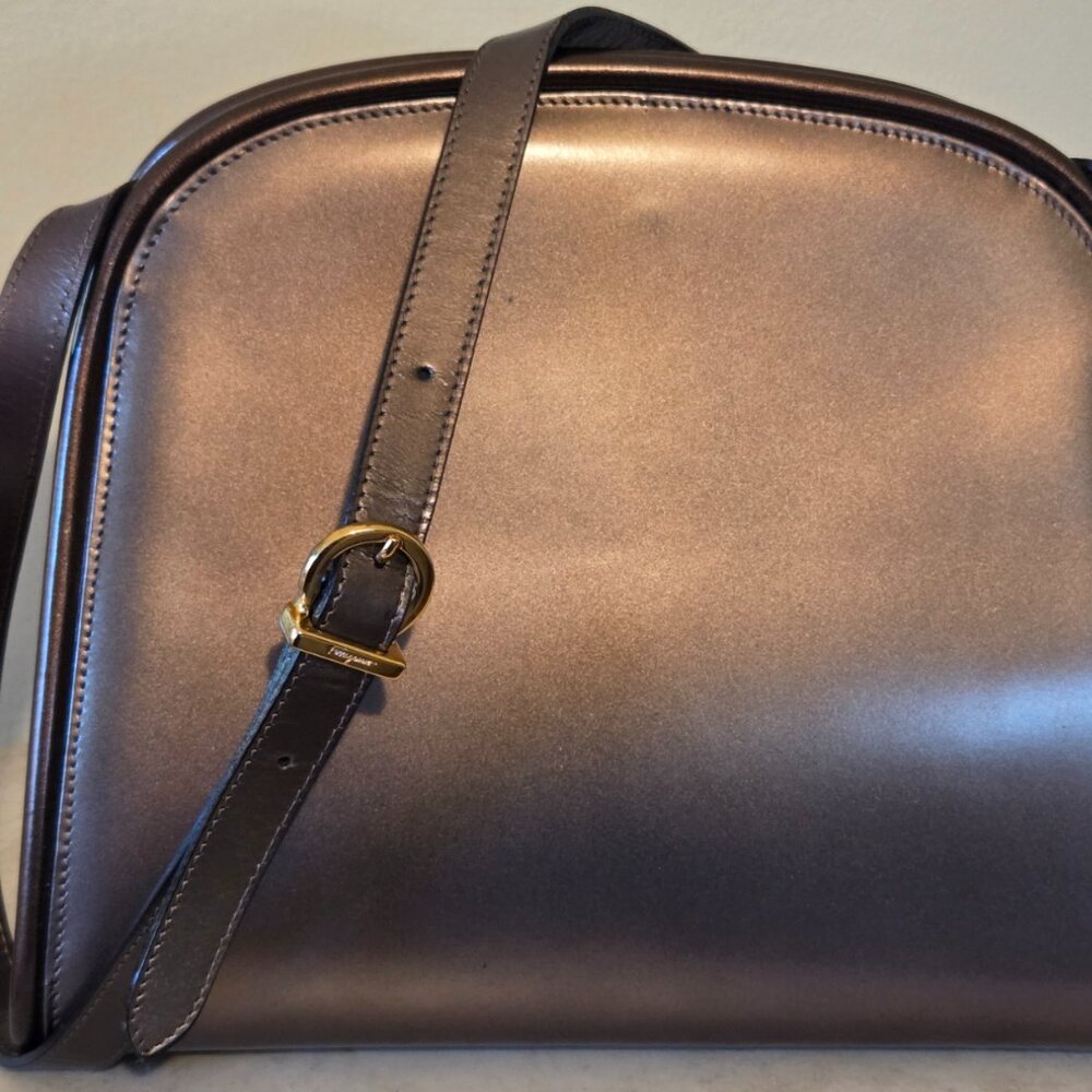 Salvatore Ferragamo   *** RARE DESIGN *** - Picture 4 of 11